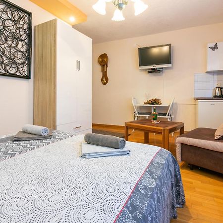 App Beni Apartment Crikvenica Room photo